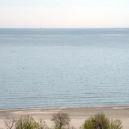 Cityapart 7 - Cazare In Mamaia Nord, Langa Plaja, Cu Vedere La Mare Нэводари Экстерьер фото